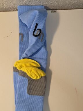 Kids Ribbed Crew Socks with Contrast Heel and Toe - Light Blue & Yellow